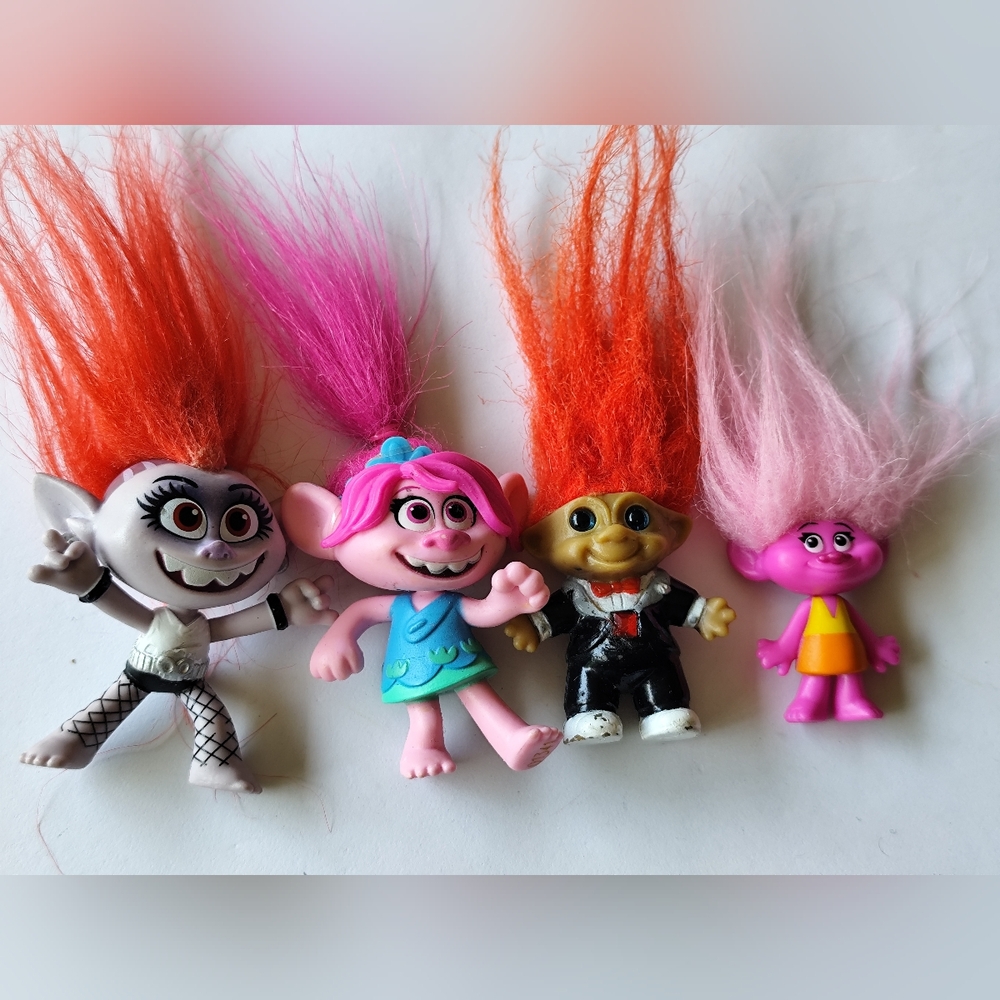 DreamWorks Trolls  toy figure lot of 4
